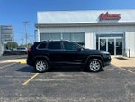 2017 Cherokee Thumbnail 11