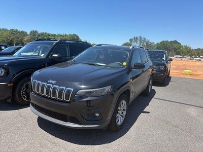 Photo of a 2019 Jeep Cherokee 4X4 Latitude 4DR SUV for sale