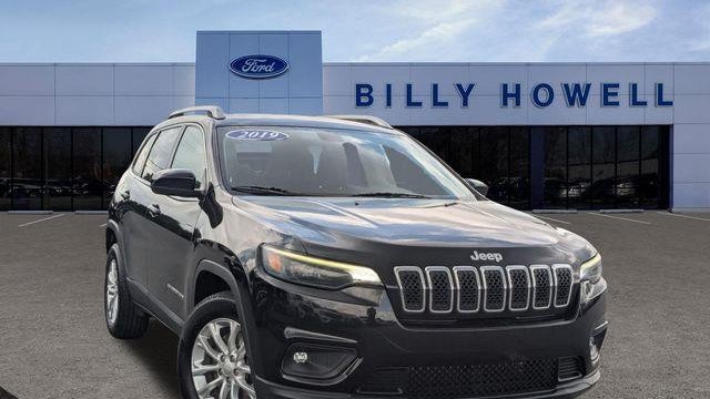 Preowned 2019 Jeep Cherokee Latitude for Sale