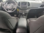 2019 Cherokee Thumbnail 20