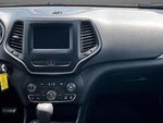 2019 Cherokee Thumbnail 9