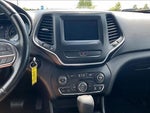 2019 Cherokee Thumbnail 15