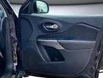 2019 Cherokee Thumbnail 28