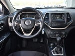 2017 Cherokee Thumbnail 16