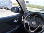 2017 Cherokee Thumbnail 18