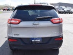 2017 Cherokee Thumbnail 22