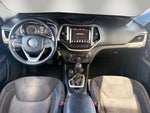 2015 Cherokee Thumbnail 11