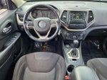 2016 Cherokee Thumbnail 17