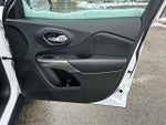 2019 Cherokee Thumbnail 23