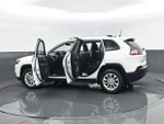 2020 Cherokee Thumbnail 30