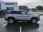 2015 Cherokee Thumbnail 8