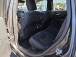 2015 Cherokee Thumbnail 14
