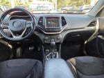 2015 Cherokee Thumbnail 15