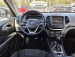 2015 Cherokee Thumbnail 16