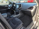 2015 Cherokee Thumbnail 21