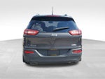 2016 Cherokee Thumbnail 5