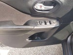 2016 Cherokee Thumbnail 21