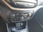 2016 Cherokee Thumbnail 27