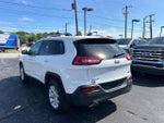 2016 Cherokee Thumbnail 12
