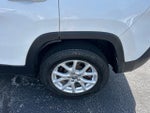 2016 Cherokee Thumbnail 29