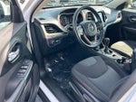 2016 Cherokee Thumbnail 7