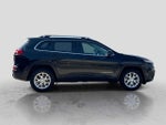 2016 Cherokee Thumbnail 7