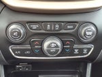 2017 Cherokee Thumbnail 18