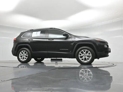 Photo of a 2017 Jeep Cherokee 4X4 Latitude 4DR SUV for sale