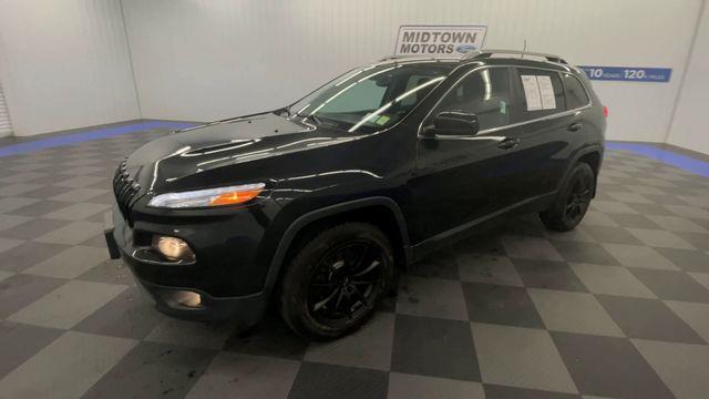 2016 Jeep Cherokee - $8,000