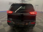 2016 Cherokee Thumbnail 7