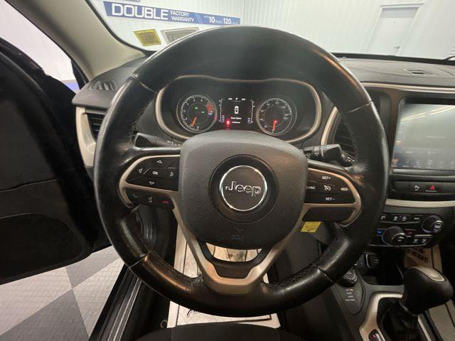 2016 Jeep Cherokee - $8,000