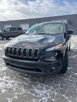 2016 Cherokee Thumbnail 2