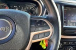 2017 Cherokee Thumbnail 14