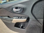 2017 Cherokee Thumbnail 9