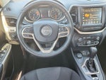 2017 Cherokee Thumbnail 11