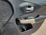 2017 Cherokee Thumbnail 14