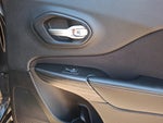 2014 Cherokee Thumbnail 11