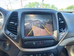 2015 Cherokee Thumbnail 28