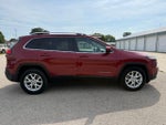 2016 Cherokee Thumbnail 3