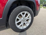 2016 Cherokee Thumbnail 12