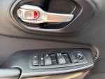 2016 Cherokee Thumbnail 14