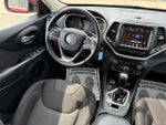 2016 Cherokee Thumbnail 21