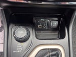 2015 Cherokee Thumbnail 25