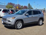 2017 Cherokee Thumbnail 28