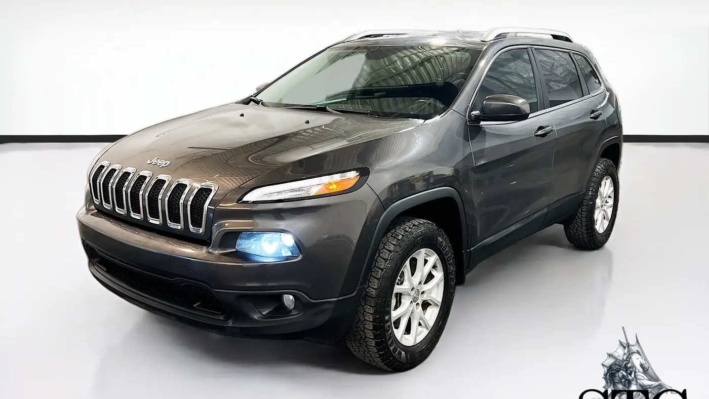 Preowned 2017 Jeep Cherokee Latitude for Sale