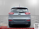 2016 Cherokee Thumbnail 4