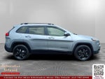 2016 Cherokee Thumbnail 6