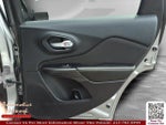 2016 Cherokee Thumbnail 26