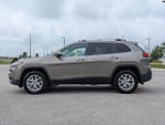 2016 Cherokee Thumbnail 4