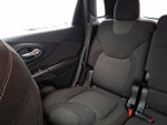 2017 Cherokee Thumbnail 18